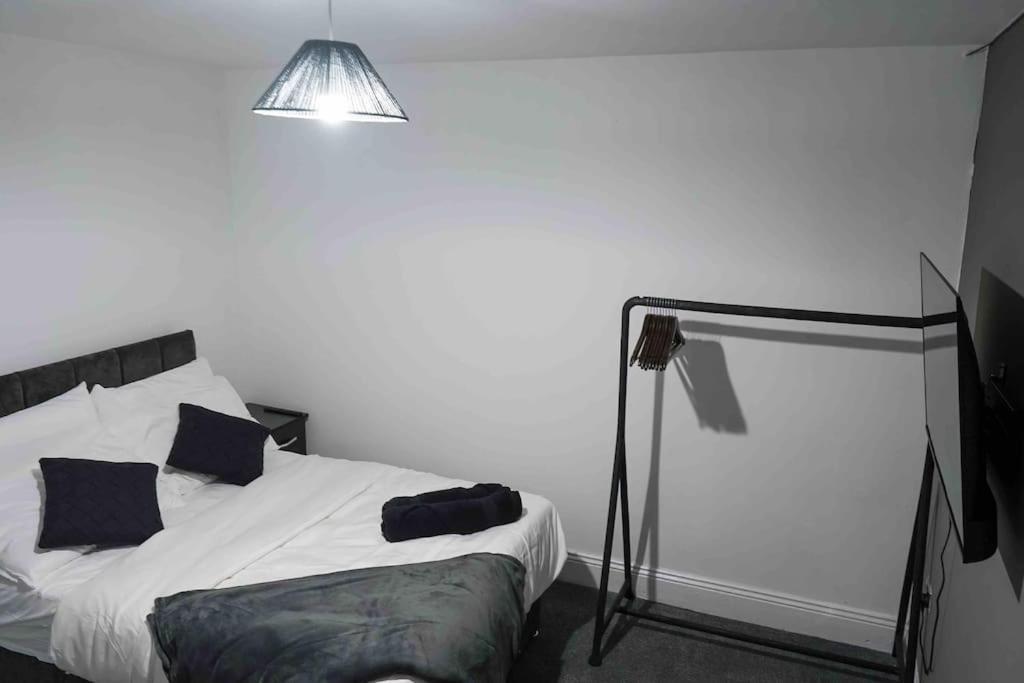 Stunning Two Bed City Centre Apartment Leeds  Exterior foto