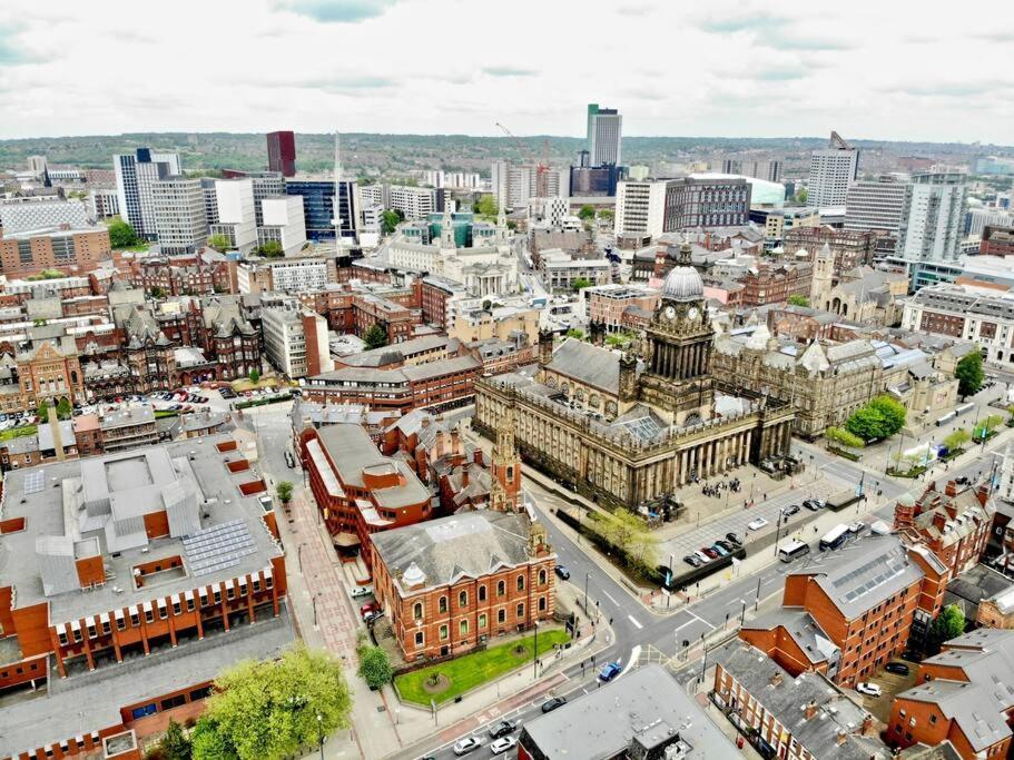 Stunning Two Bed City Centre Apartment Leeds  Exterior foto